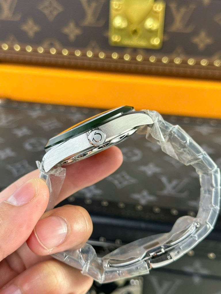 Đồng Hồ Omega Seamaster Aqua Terra Worldtimer Replica 11 Màu Xanh Lá Dây Kim Loại 43mm