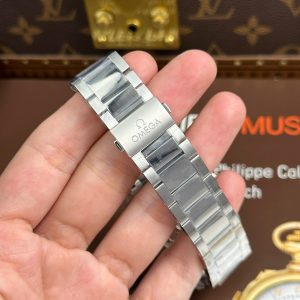 Đồng Hồ Omega Seamaster Rep11 Aqua Terra Worldtimer Màu Xanh Dương Dây Kim Loại 43mm