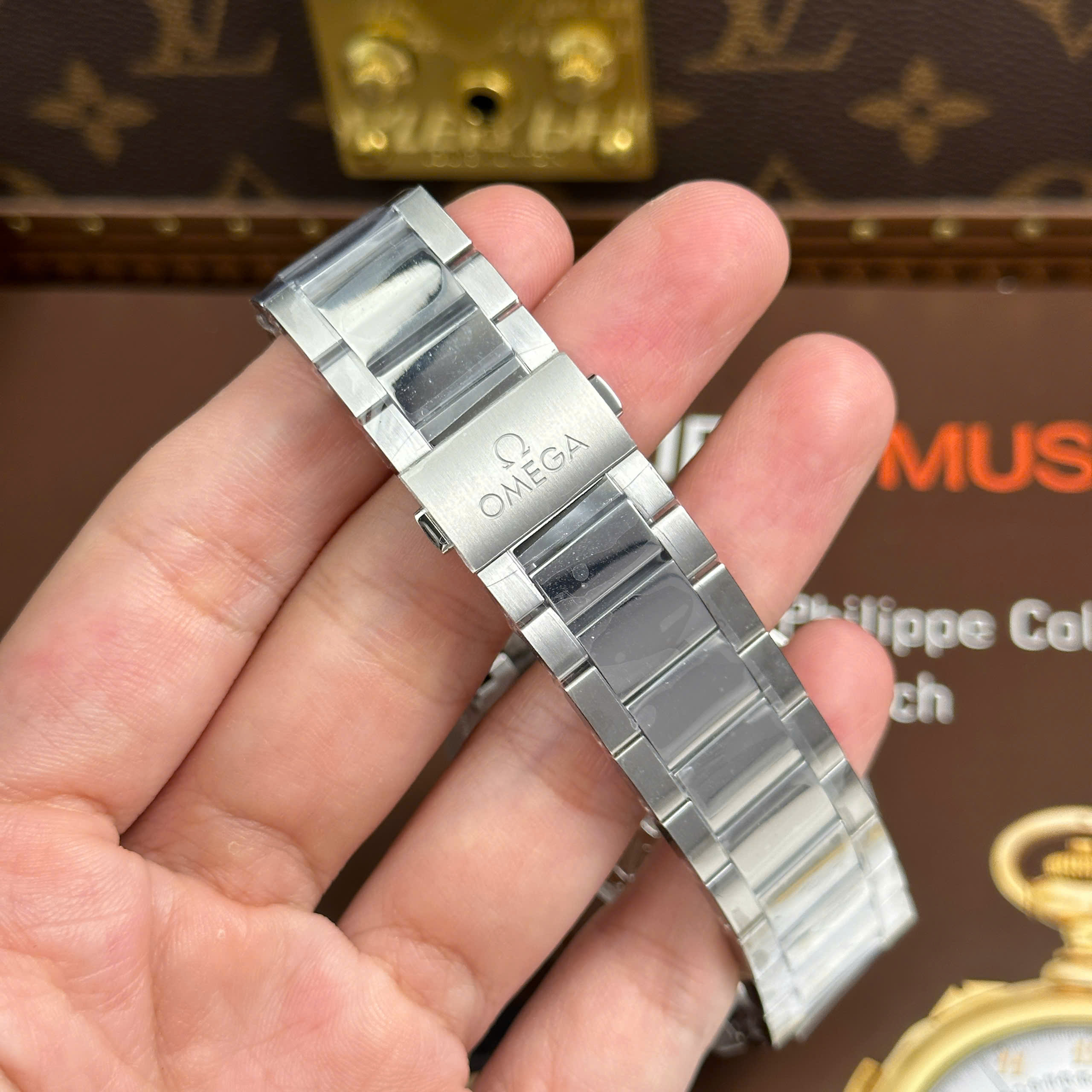 Đồng Hồ Omega Seamaster Replica 11 Aqua Terra Worldtimer Màu Xanh Dương 43mm (3) Đồng Hồ Omega Seamaster Rep11 Aqua Terra Worldtimer Màu Xanh Dương Dây Kim Loại 43mm