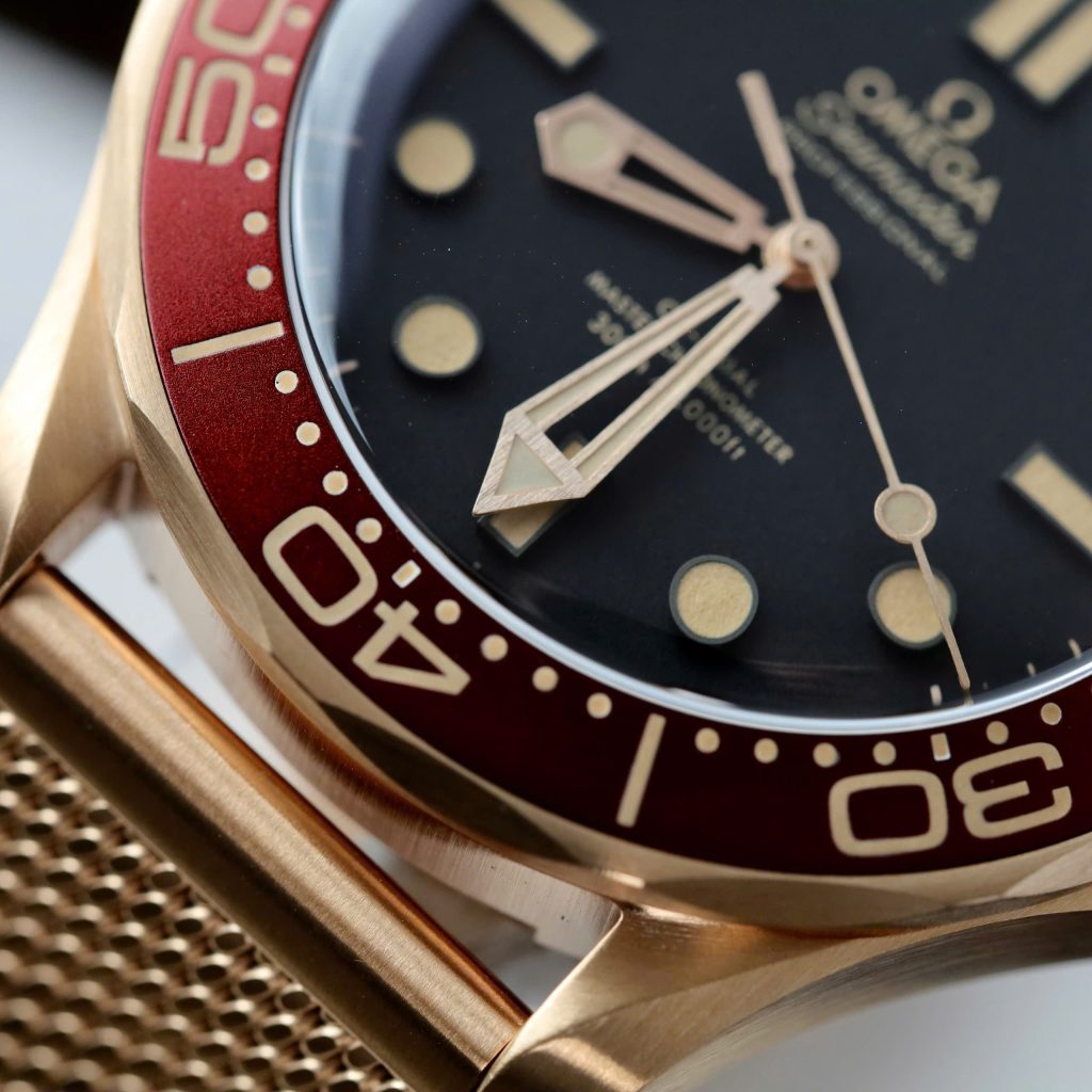  Đồng Hồ Omega Seamaster Replica 11 Diver 300M Bronze Gold Nhà Máy VSF 42mm