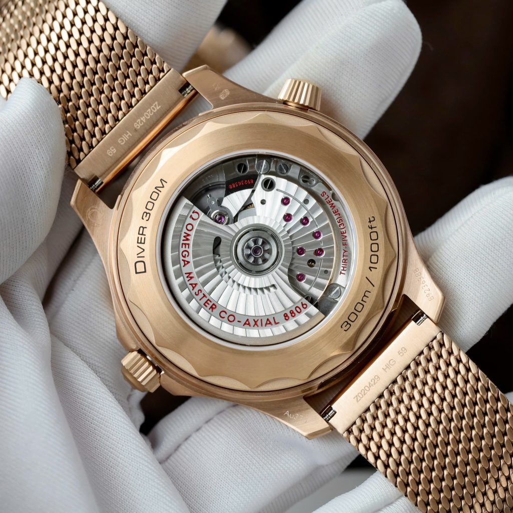  Đồng Hồ Omega Seamaster Replica 11 Diver 300M Bronze Gold Nhà Máy VSF 42mm