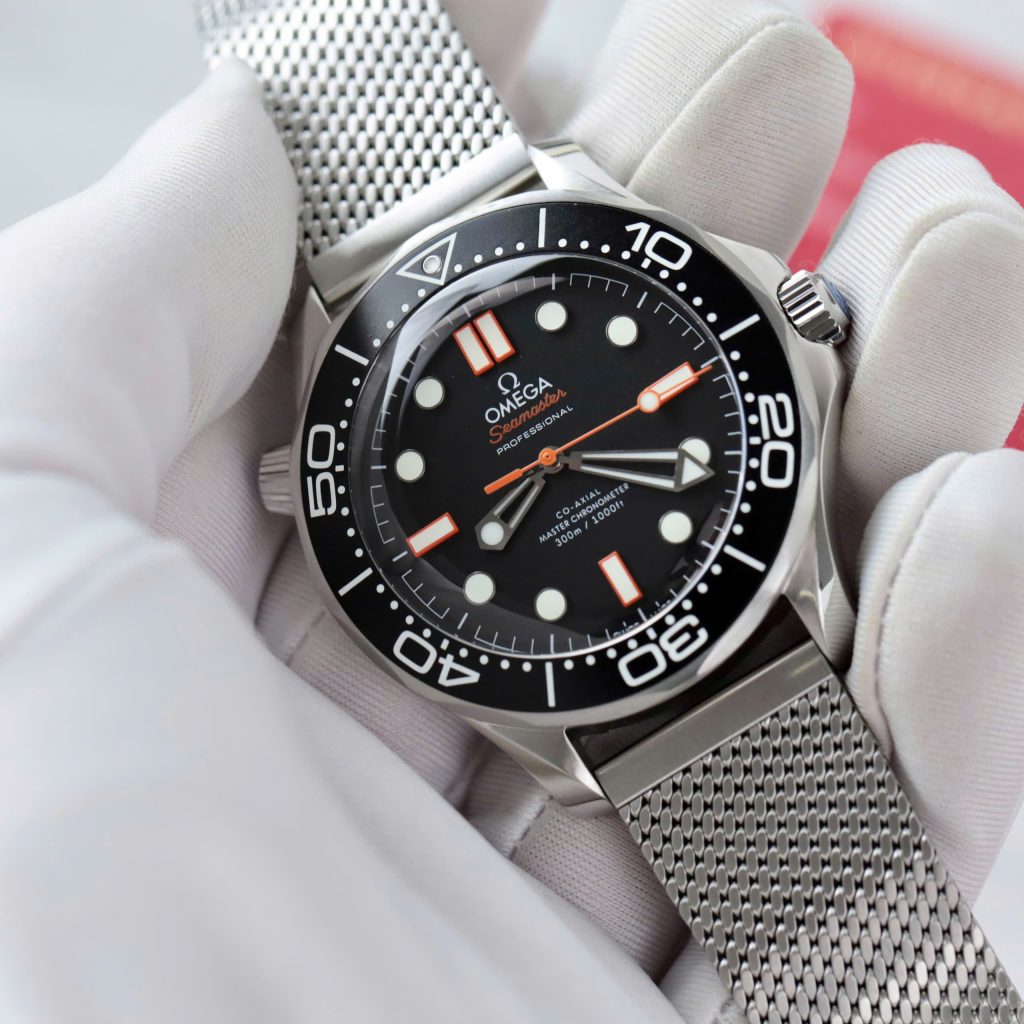 Đồng Hồ Omega Seamaster Replica 11 Diver 300M Dây Cao Su Cam Nhà Máy VS 42mm
