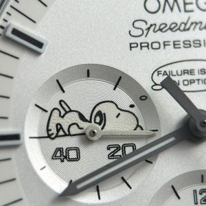 Đồng Hồ Omega Speedmaster Apollo 13 Snoopy Chế Tác Mặt Trắng New 2025 42mm