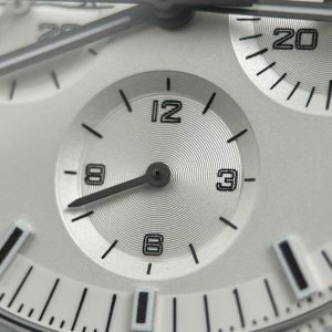 Đồng Hồ Omega Speedmaster Apollo 13 Snoopy Chế Tác Mặt Trắng New 2025 42mm