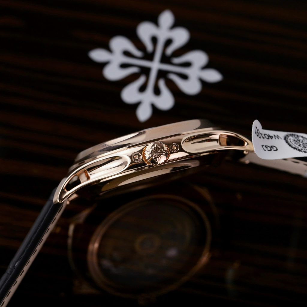 Đồng Hồ Patek Philippe 5205R Chế Tác Bọc Vàng 18K Mặt Xanh Lá Xưởng GR 40mm