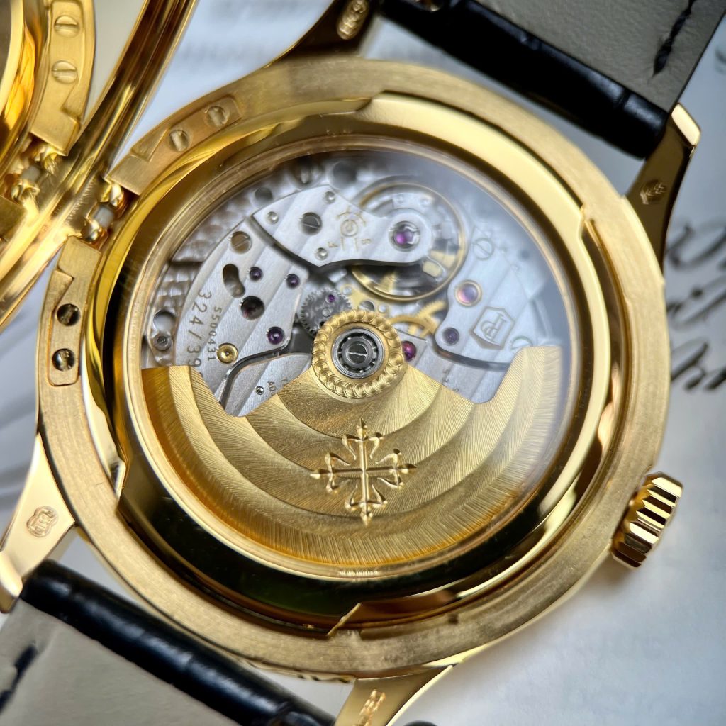 Đồng Hồ Patek Philippe Calatrava 5227 Chế Tác Bọc Vàng 18K Dây Da Nâu Nhà Máy 3K 40mm