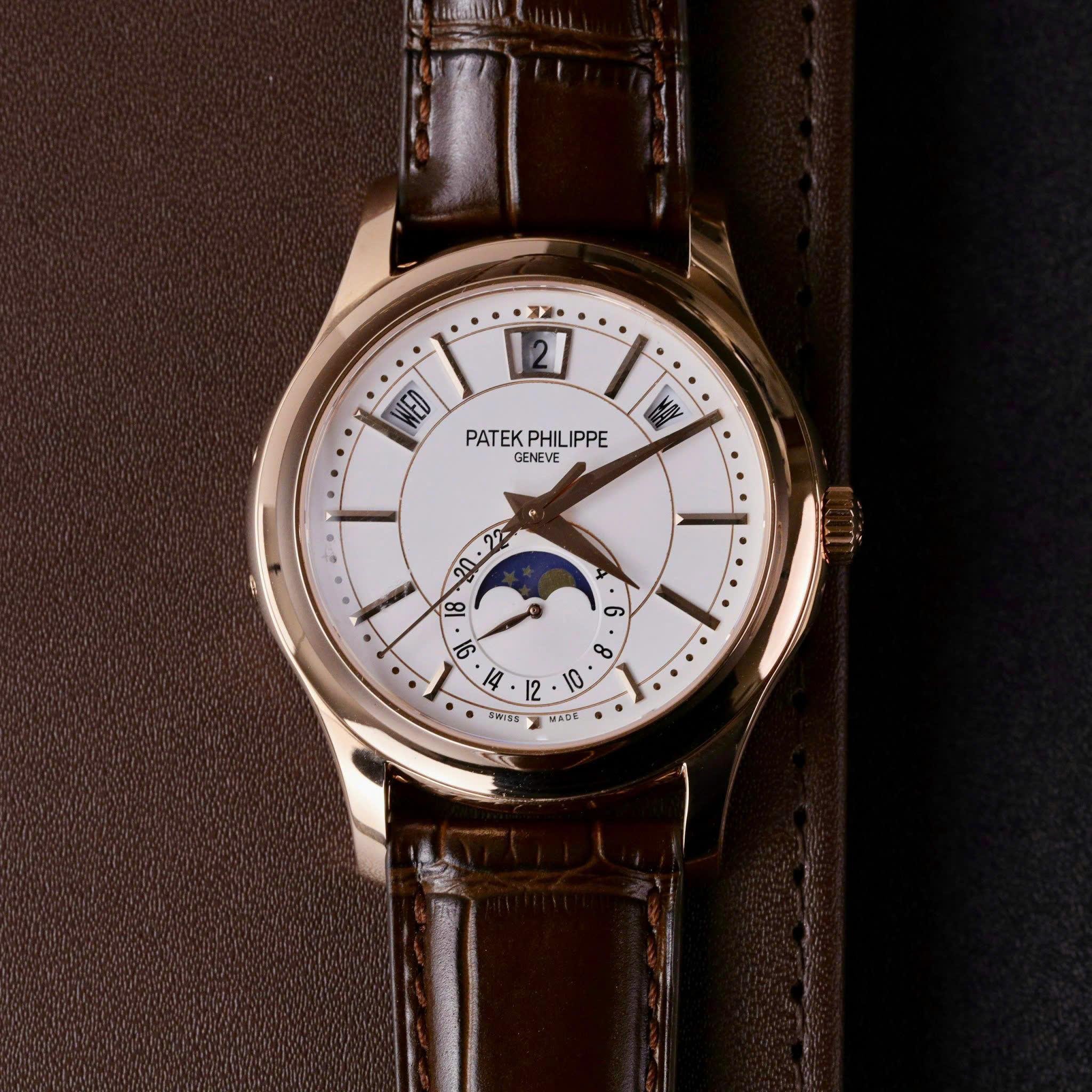 Đồng Hồ Patek Philippe Chế Tác Complations 5205R Vàng Hồng Mặt Trắng Nhà Máy GR 40mm (9) Đồng Hồ Patek Philippe Chế Tác Complations 5205R Vàng Hồng Mặt Trắng Nhà Máy GR 40mm