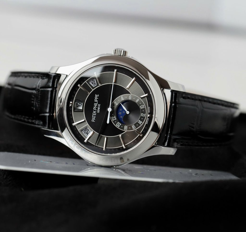 Đồng Hồ Patek Philippe Chế Tác Complications 5205R Mặt Đen Nhà Máy GR 40mm