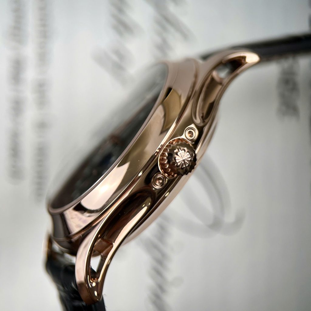 Đồng Hồ Patek Philippe 5205R Chế Tác Bọc Vàng 18K Dây Da Đen Xưởng GR 40mm