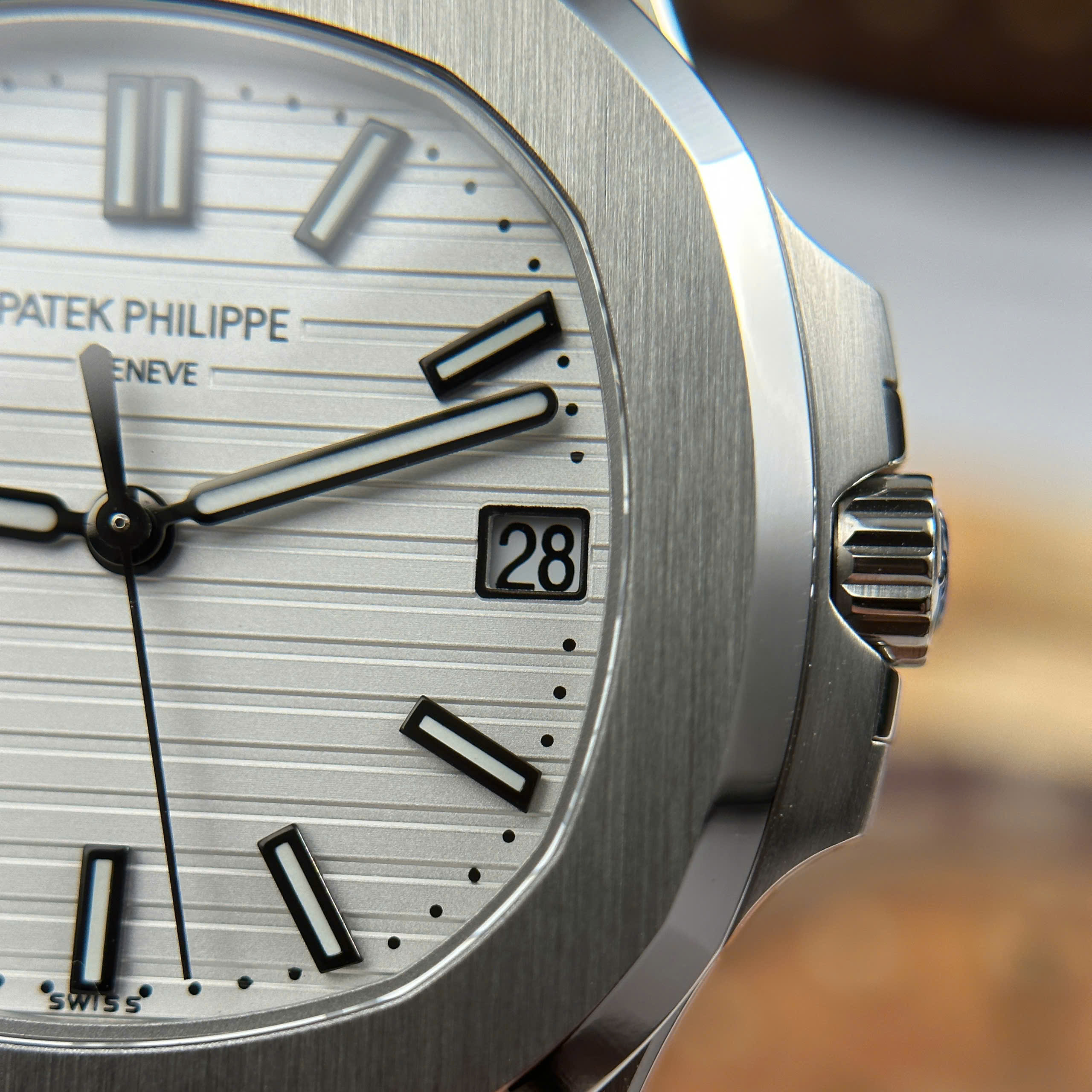 Đồng Hồ Patek Philippe Nautilus 5711 Replica 11 Mặt Trắng Tinh Chỉnh Nhà Máy BBF 40mm (10) Đồng Hồ Patek Philippe Nautilus 5711 Replica 11 Mặt Trắng Tinh Chỉnh Nhà Máy BBF 40mm