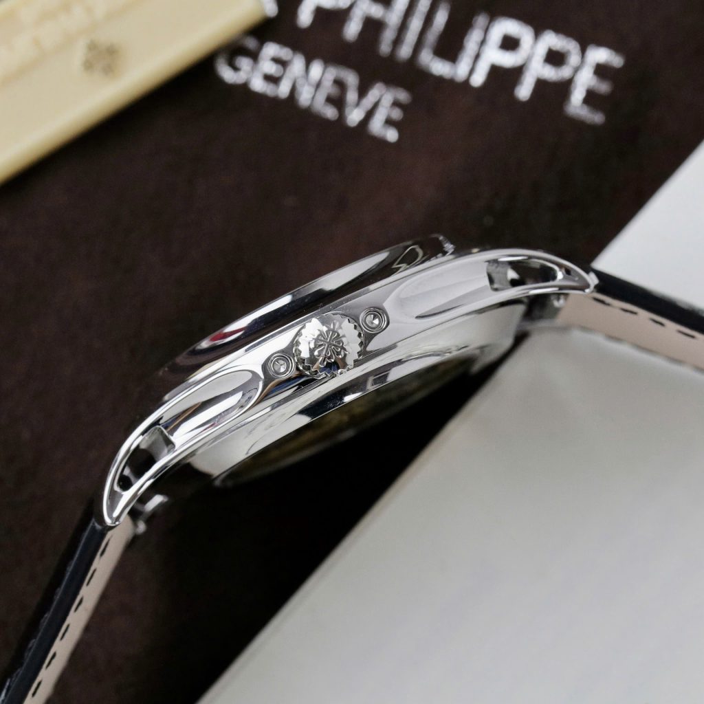 Đồng Hồ Patek Philippe Replica 11 Complications 5205G Mặt Trắng Nhà Máy GR 40mm
