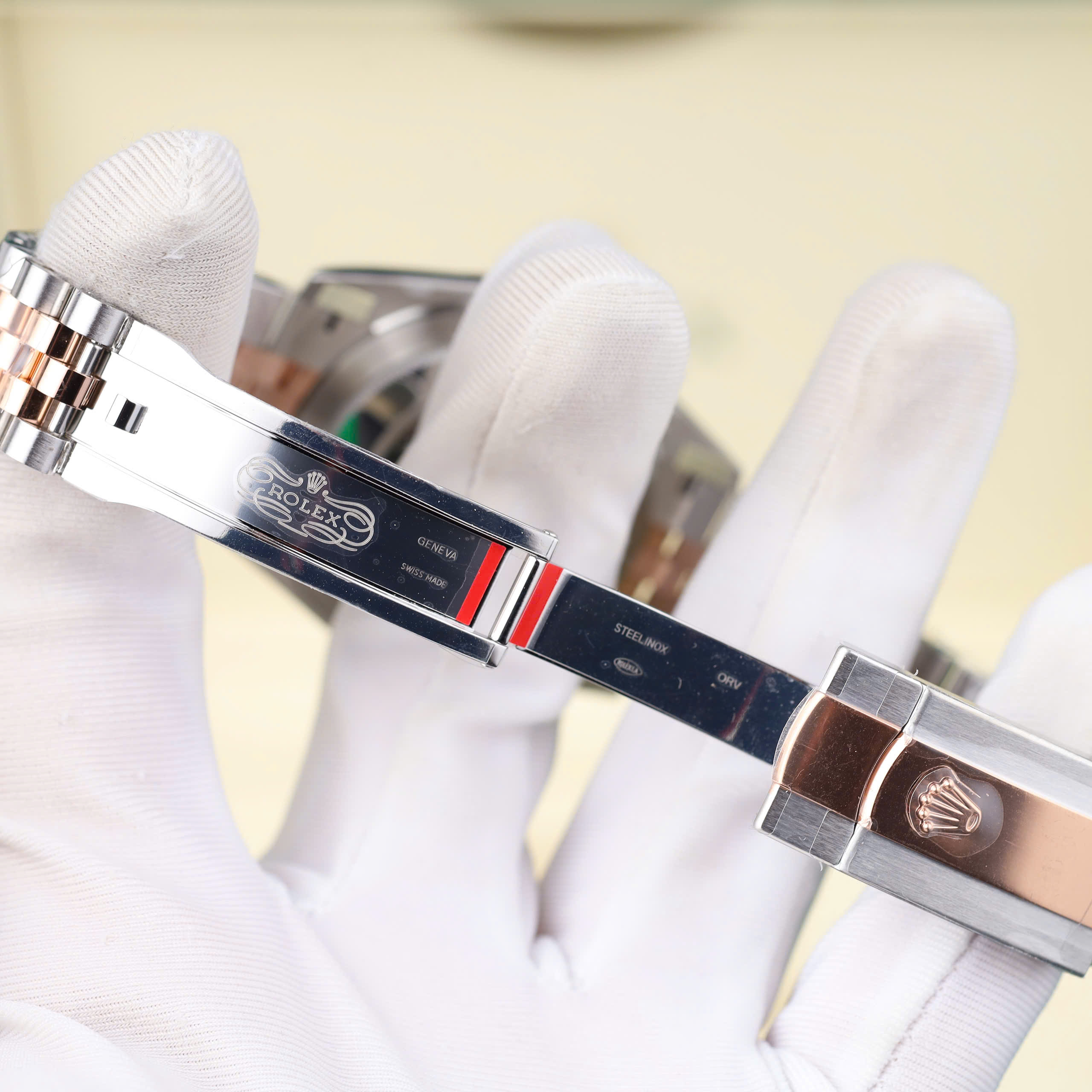 Đồng Hồ Rolex DateJust 126331 Replica 11 Mặt Chocolate Dây Kim Loại Demi Nhà Máy Clean 41mm (5) Đồng Hồ Rolex DateJust 126331 Replica 11 Mặt Chocolate Dây Kim Loại Demi Nhà Máy Clean 41mm