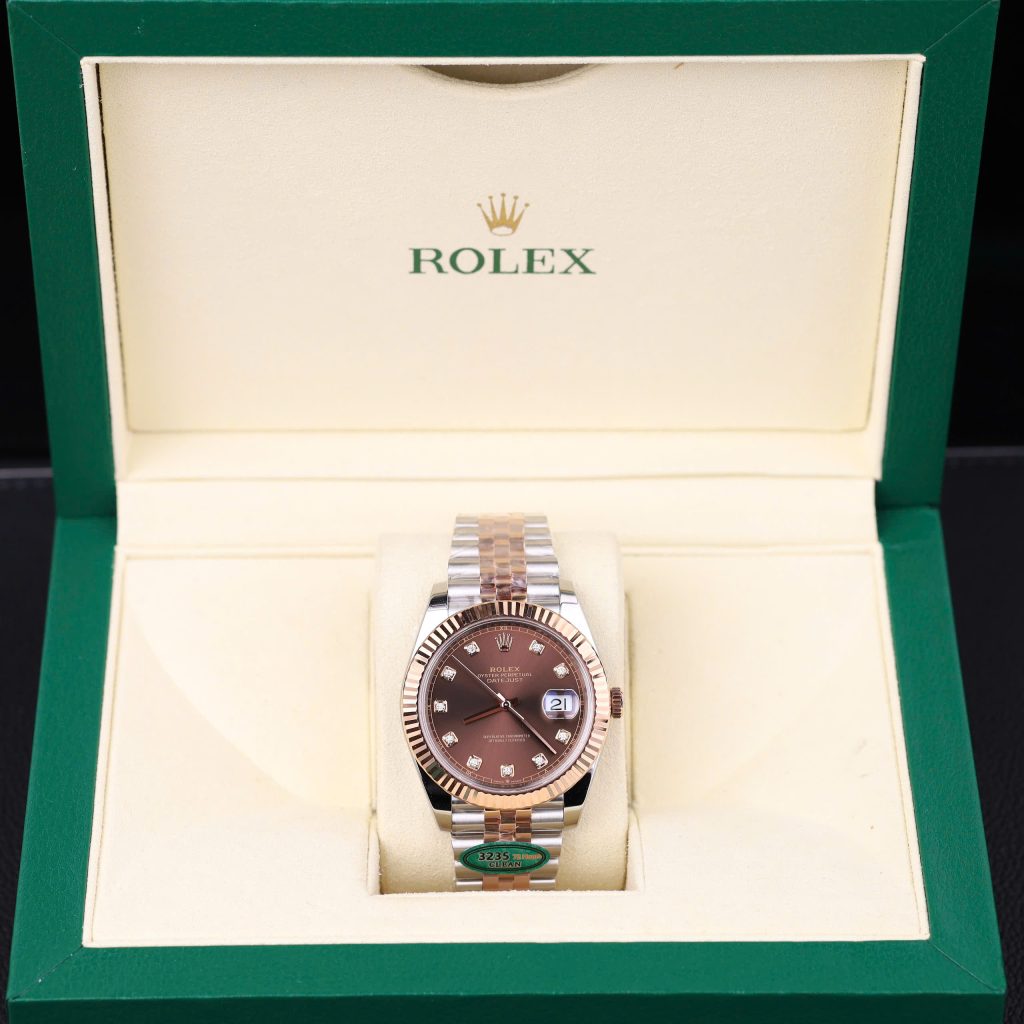 Đồng Hồ Rolex DateJust 126331 Replica 11 Mặt Chocolate Dây Kim Loại Demi Nhà Máy Clean 41mm