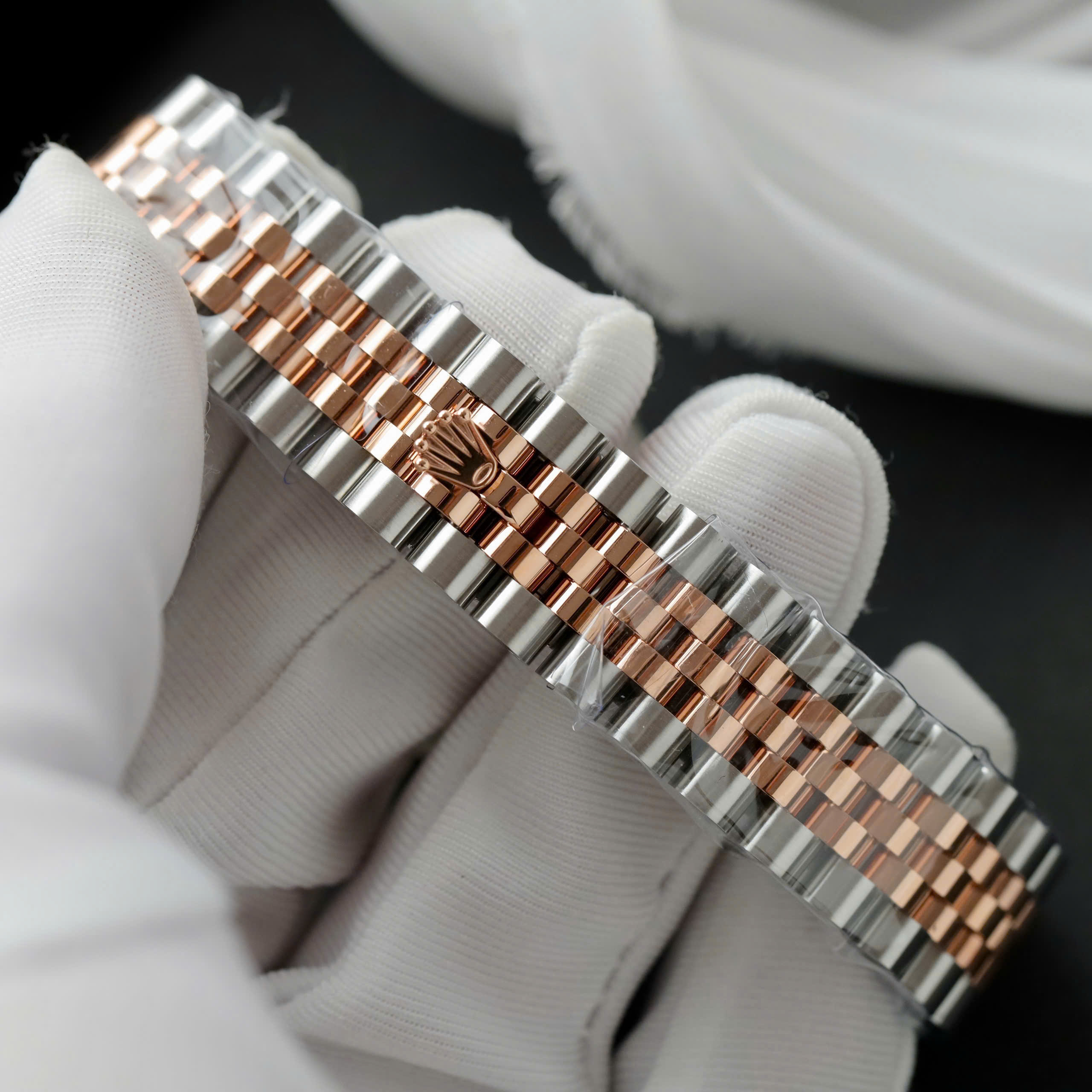 Đồng Hồ Rolex DateJust Demi Mặt Chocolate Cọc Số La Mã Nhà Máy THB 31mm (7) Đồng Hồ Rolex DateJust Demi Mặt Chocolate Cọc Số La Mã Nhà Máy THB 31mm