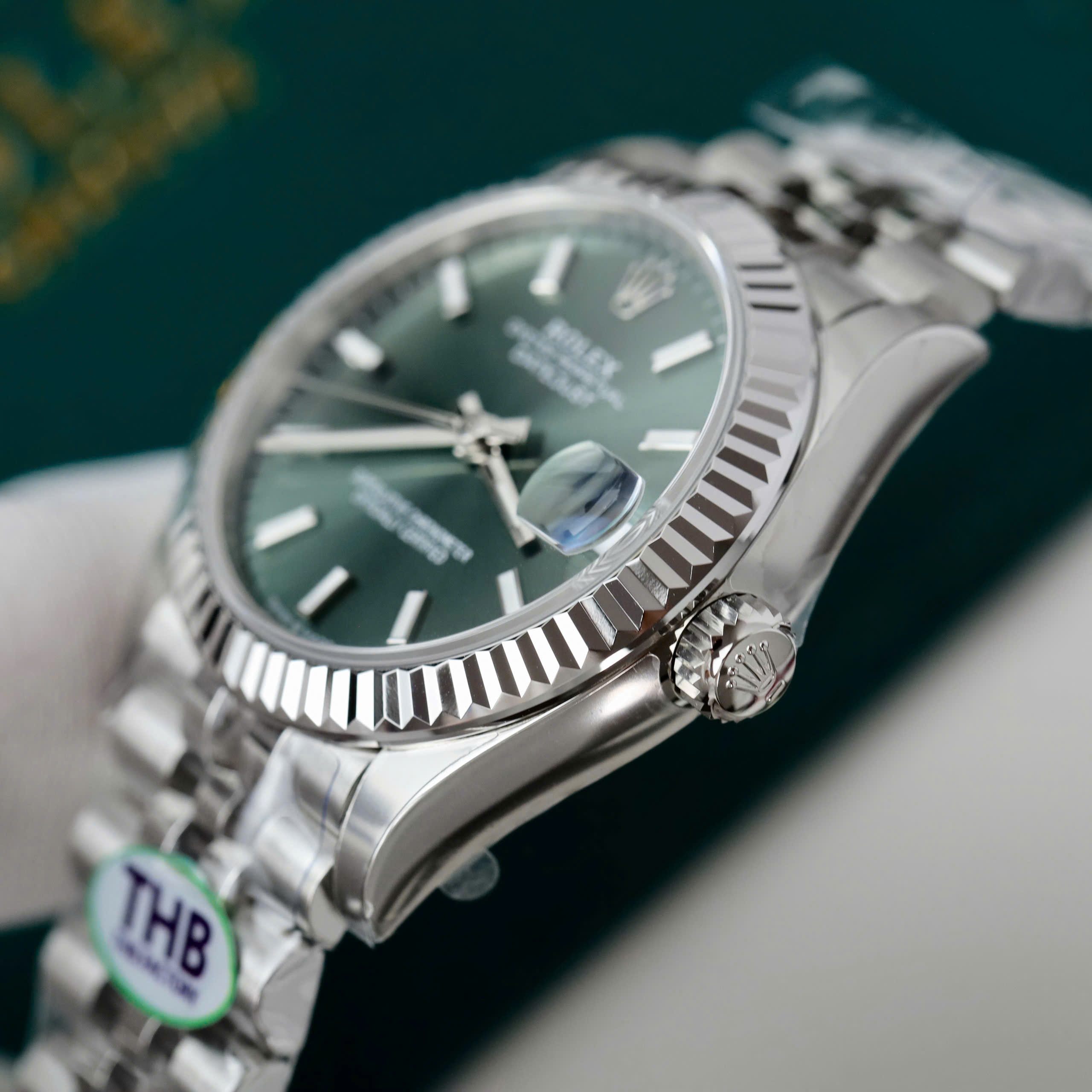 Đồng Hồ Rolex DateJust Nữ Mặt Xanh Lá Cọc Số Dạ Quang Nhà Máy THB 31mm (5) Đồng Hồ Rolex DateJust Nữ Mặt Xanh Lá Cọc Số Dạ Quang Nhà Máy THB 31mm