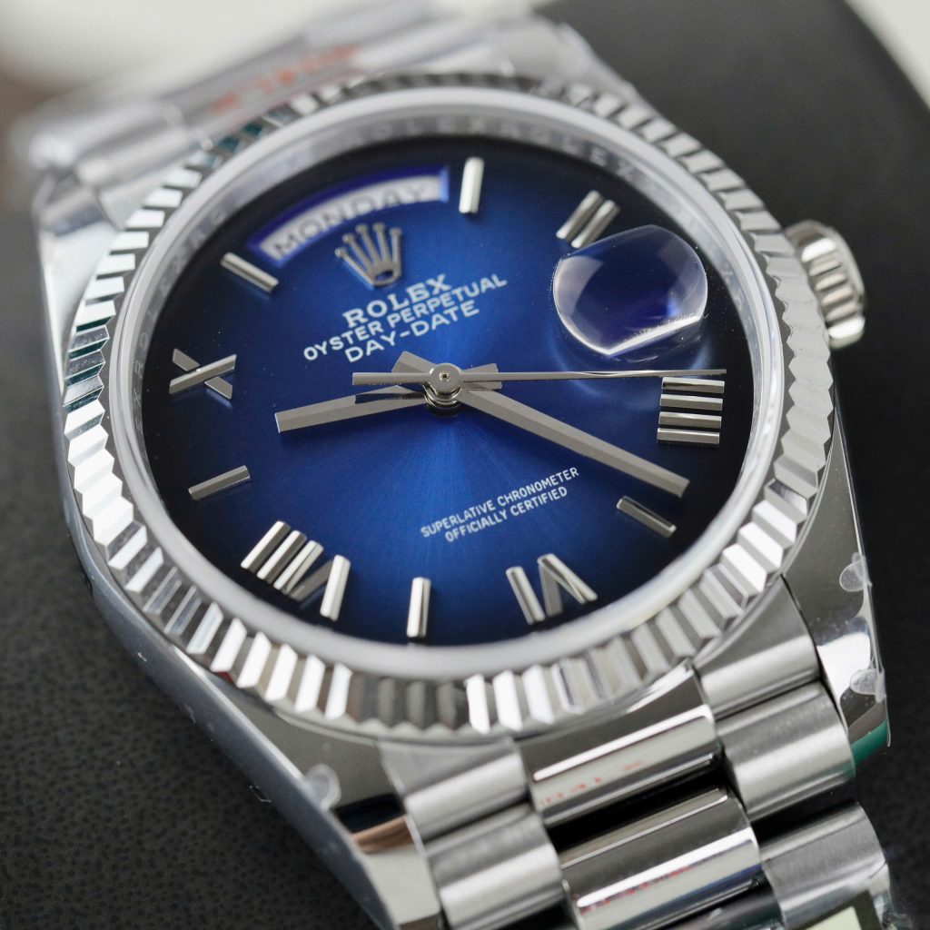 Đồng Hồ Rolex Day-Date 128236 Rep 11 Mặt Xanh Blue Trọng Lượng 159gr Nhà Máy QF 36mm