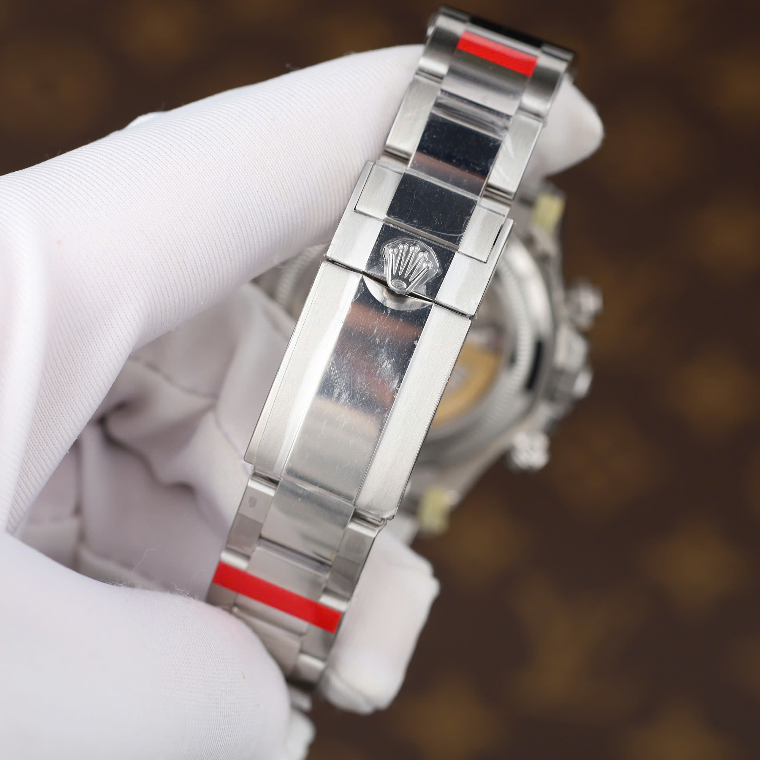 Đồng Hồ Rolex Daytona Cosmograph 126506 Replica 11 Mặt Xanh Băng Nhà Máy VS 40mm (11) Đồng Hồ Rolex Daytona Cosmograph 126506 Replica 11 Mặt Xanh Băng Nhà Máy VS 40mm