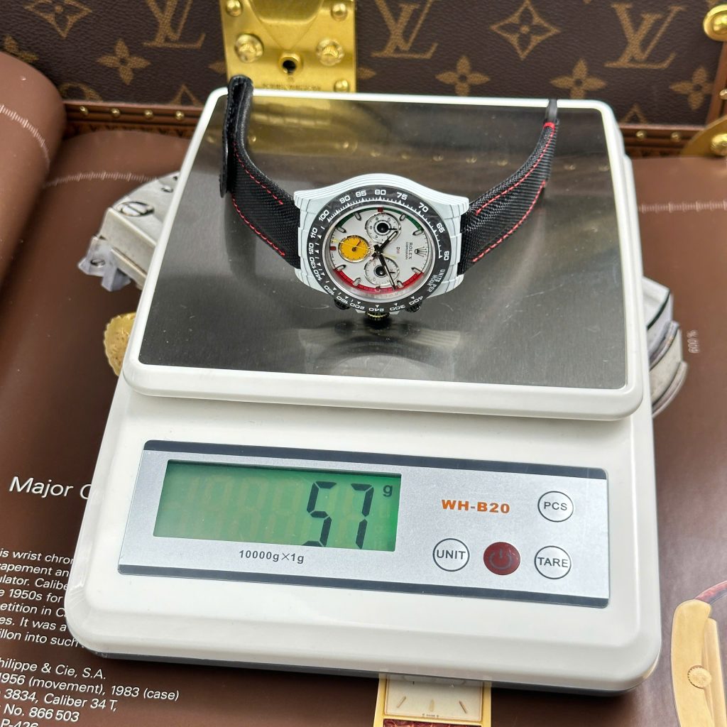 Đồng Hồ Rolex Daytona DiW Ferrari Chế Tác Vỏ Carbon Trắng Siêu Nhẹ 57Gram 40mm