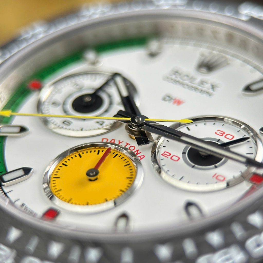Đồng Hồ Rolex Daytona DiW Ferrari Chế Tác Vỏ Carbon Trắng Siêu Nhẹ 57Gram 40mm