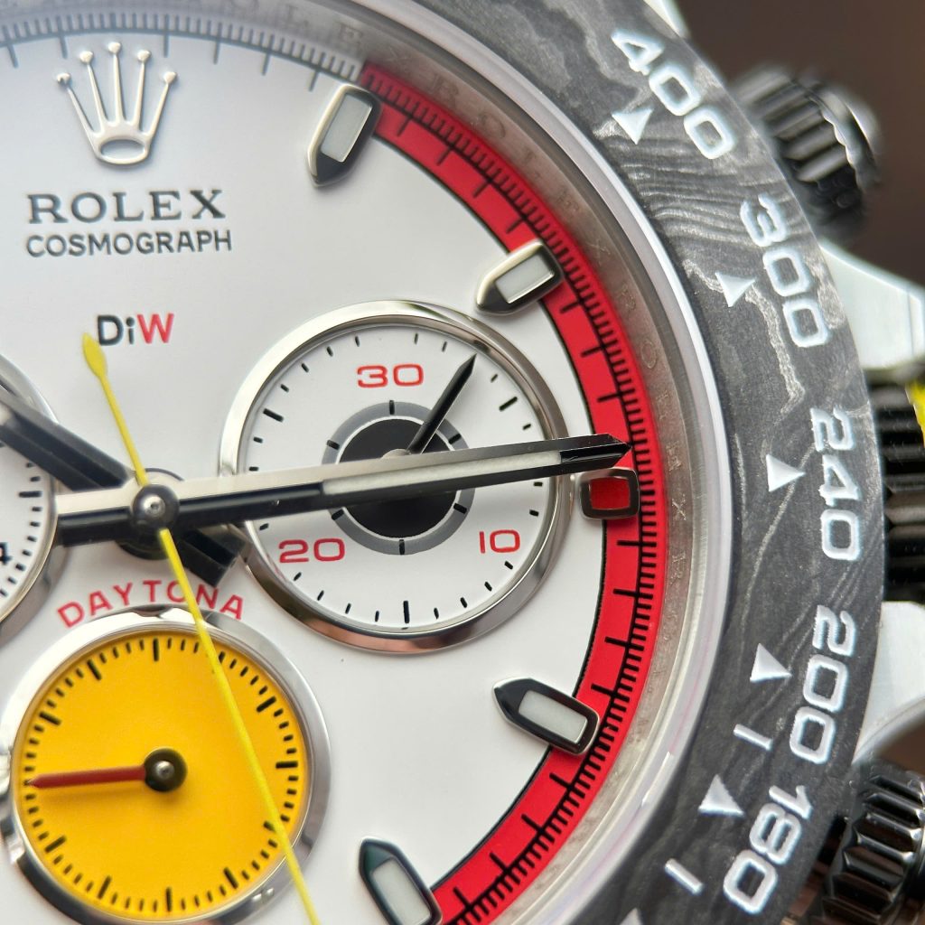 Đồng Hồ Rolex Daytona DiW Ferrari Chế Tác Vỏ Carbon Trắng Siêu Nhẹ 57Gram 40mm