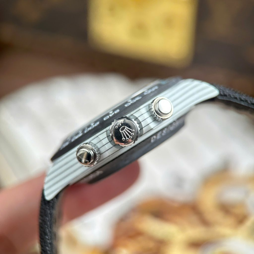 Đồng Hồ Rolex Daytona DiW Ferrari Replica 11 Mặt Tiffany Vỏ Carbon Trắng 40mm