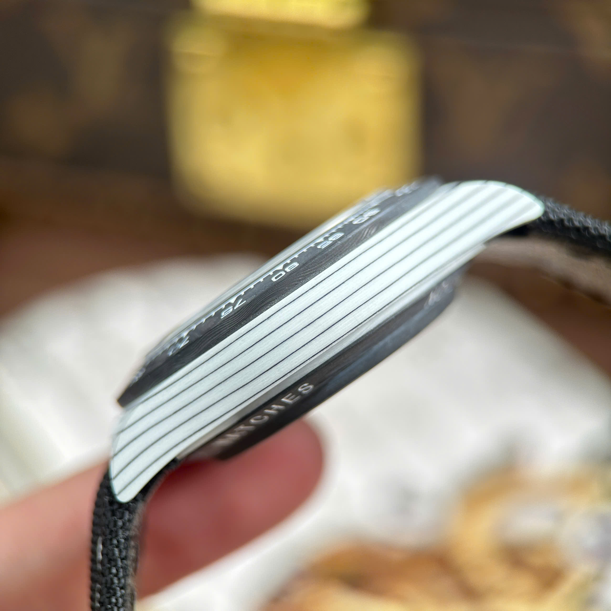 Đồng Hồ Rolex Daytona DiW Ferrari Replica 11 Mặt Tiffany Vỏ Carbon Trắng 40mm (11) Đồng Hồ Rolex Daytona DiW Ferrari Replica 11 Mặt Tiffany Vỏ Carbon Trắng 40mm