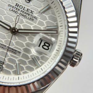 Đồng Hồ Rolex Land-Dweller 127334 Rep11 Mặt Trắng Hoạ Tiết Tổ Ong 40mm