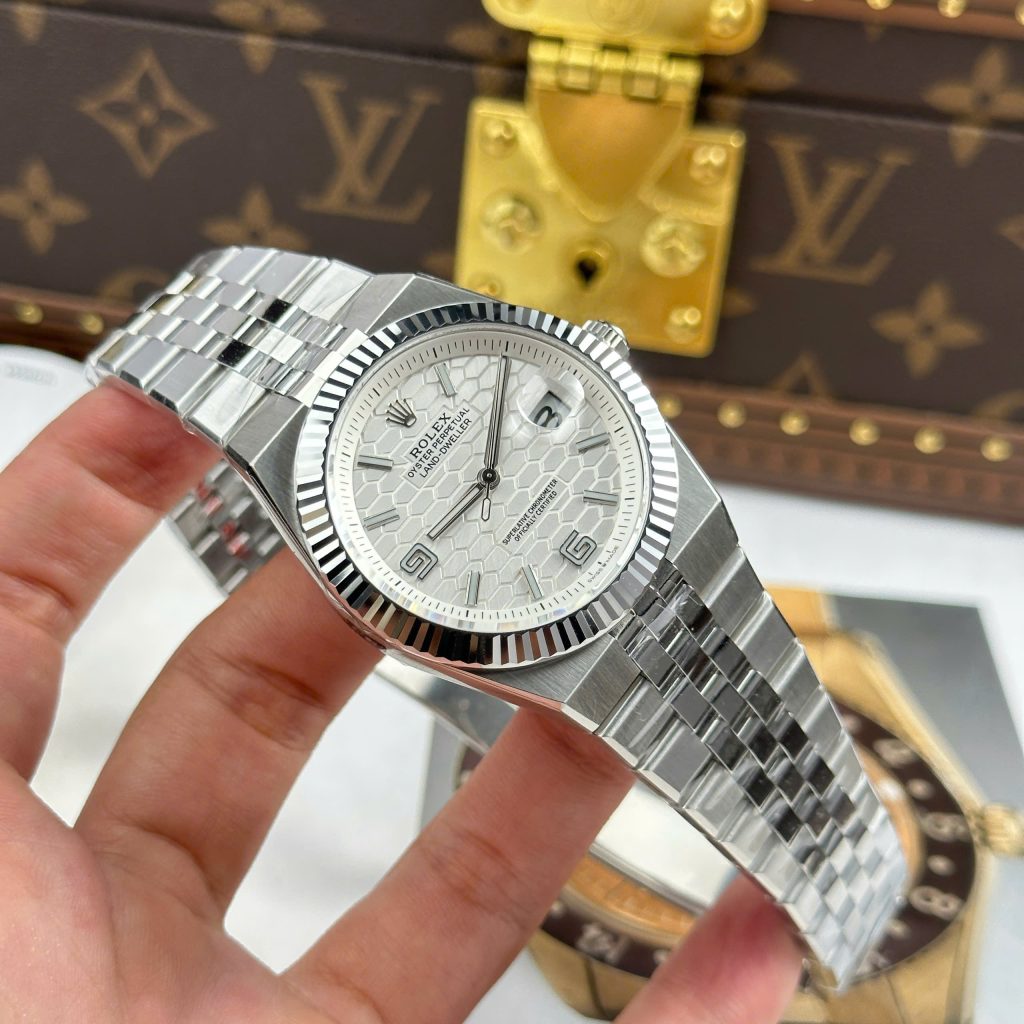 Đồng Hồ Rolex Land-Dweller 127334 Rep11 Mặt Trắng Hoạ Tiết Tổ Ong 40mm