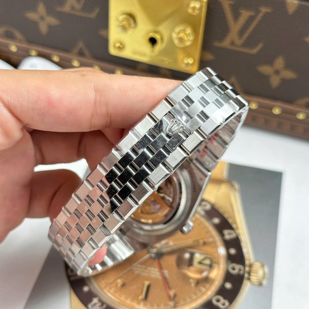 Đồng Hồ Rolex Land Dweller 127336 Chế Tác Mặt Xanh Băng Hoạ Tiết Tổ Ong 40mm