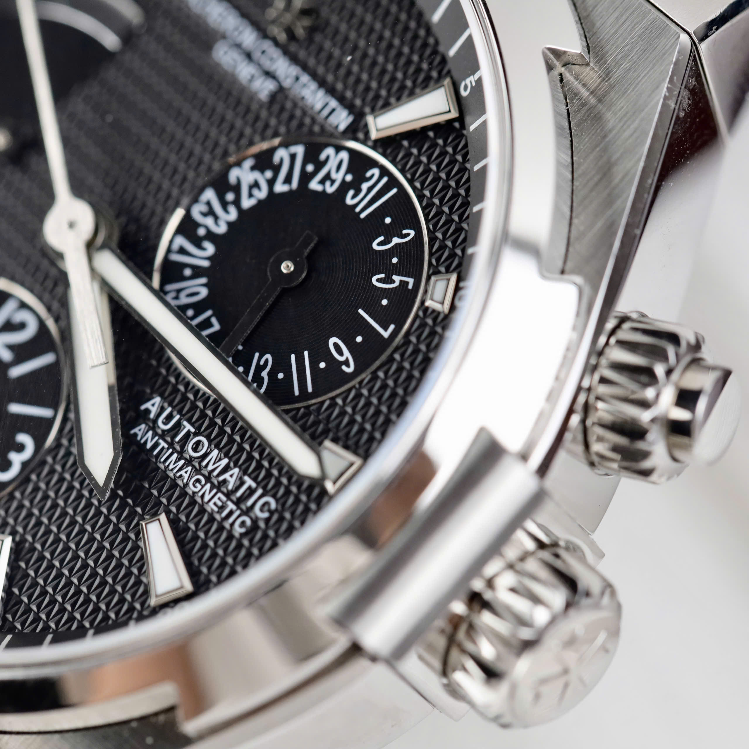 Đồng Hồ Vacheron Constantin Rep Cao Cấp Overseas Dual Time 47450 Nhà Máy 9F 42mm (7) Đồng Hồ Vacheron Constantin Rep Cao Cấp Overseas Dual Time 47450 Nhà Máy 9F 42mm