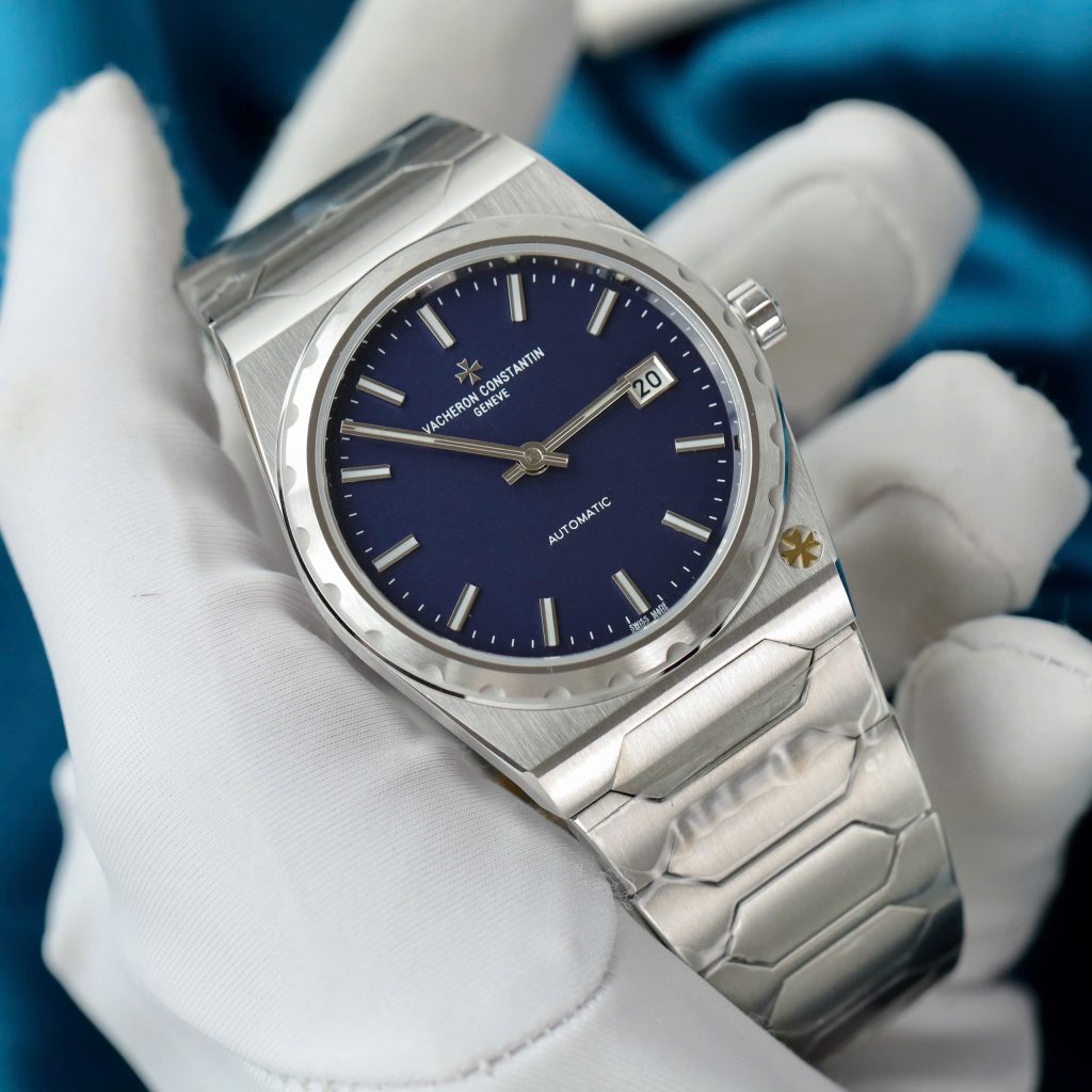 Đồng Hồ Vacheron Constantin Replica 11 Historiques 222 Mặt Xanh Blue Nhà Máy 8F 37mm