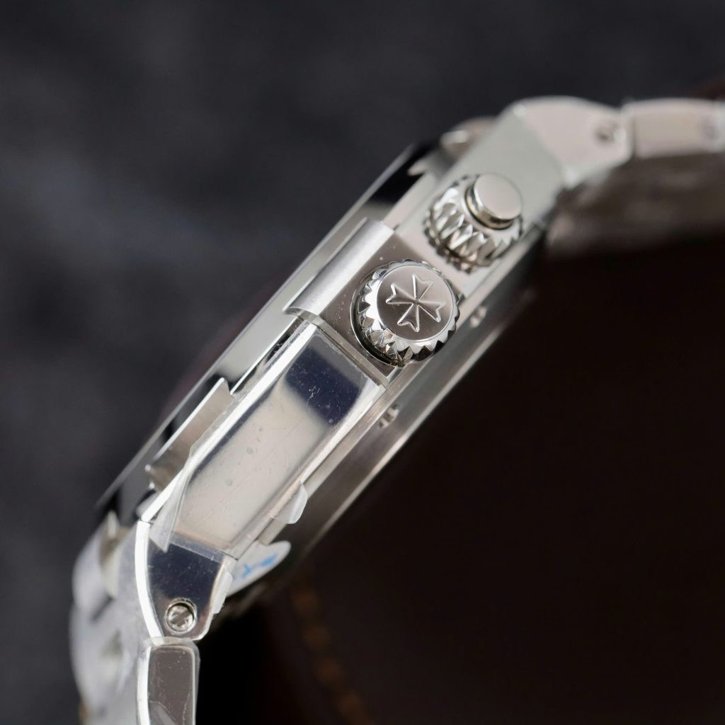 Đồng Hồ Vacheron Constantin Replica Overseas Dual Time 47450 Màu Trắng Nhà Máy 9F 42mm