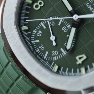 Đồng hồ Patek Philippe Replica 11 Aquanaut 5968G Dây Cao Su Màu Xanh Kaki 42.2mm