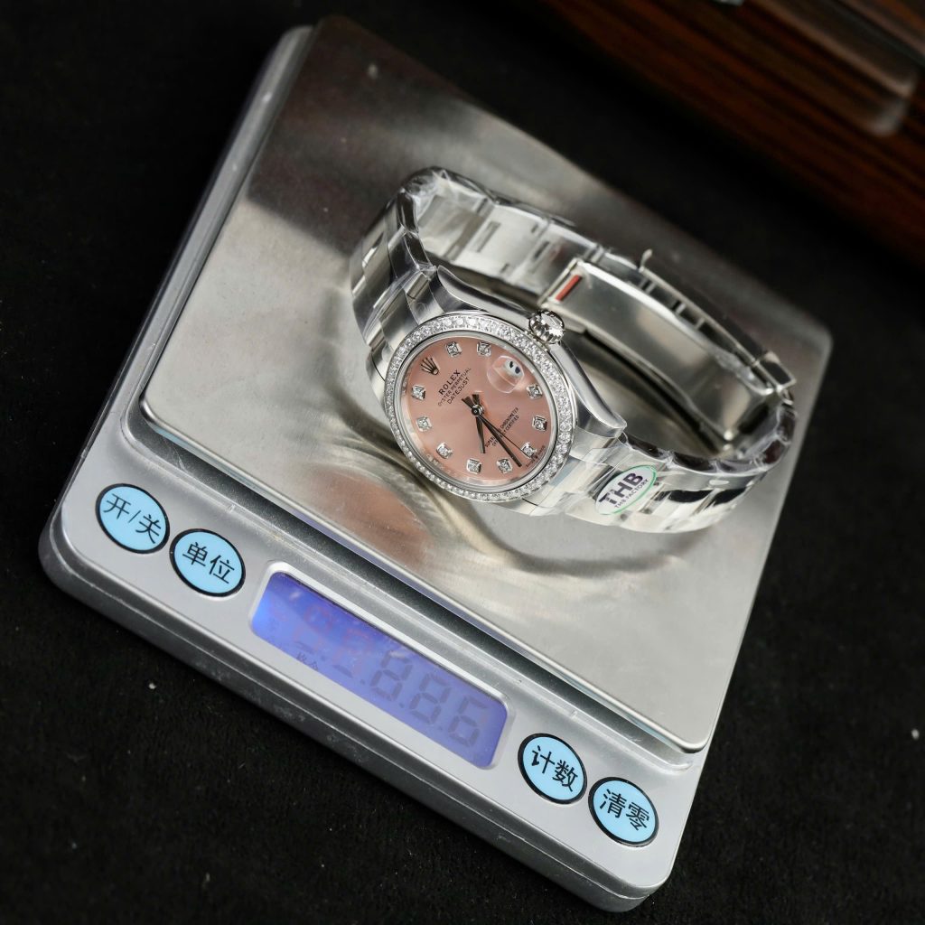 Đồng hồ Rolex DateJust Nữ Đính Đá Mặt Số Hồng Rep 11 Nhà Máy THB 31mm