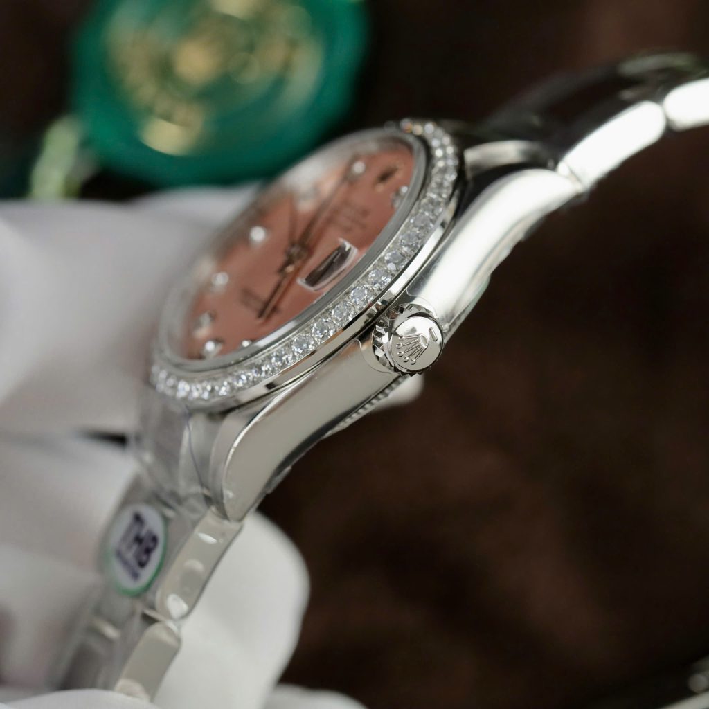 Đồng hồ Rolex DateJust Nữ Đính Đá Mặt Số Hồng Rep 11 Nhà Máy THB 31mm