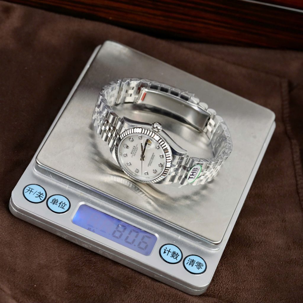 Đồng hồ Rolex DateJust Nữ Replica 11 Mặt Xà Cừ Dây Jubilee Nhà Máy THB 31mm