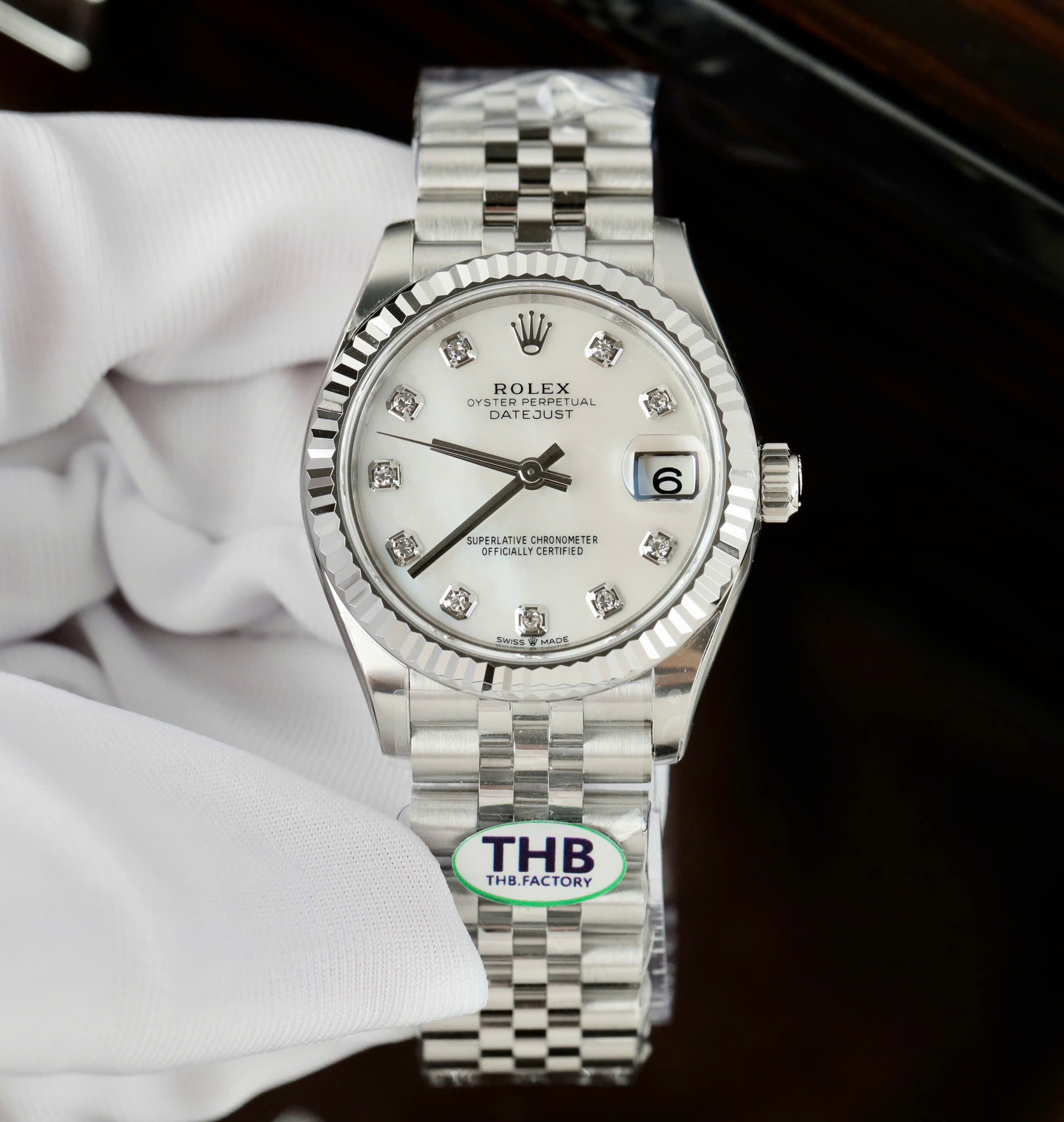 Đồng hồ Rolex DateJust Nữ Replica 11 Mặt Xà Cừ Dây Jubilee Nhà Máy THB 31mm (2) Đồng hồ Rolex DateJust Nữ Replica 11 Mặt Xà Cừ Dây Jubilee Nhà Máy THB 31mm