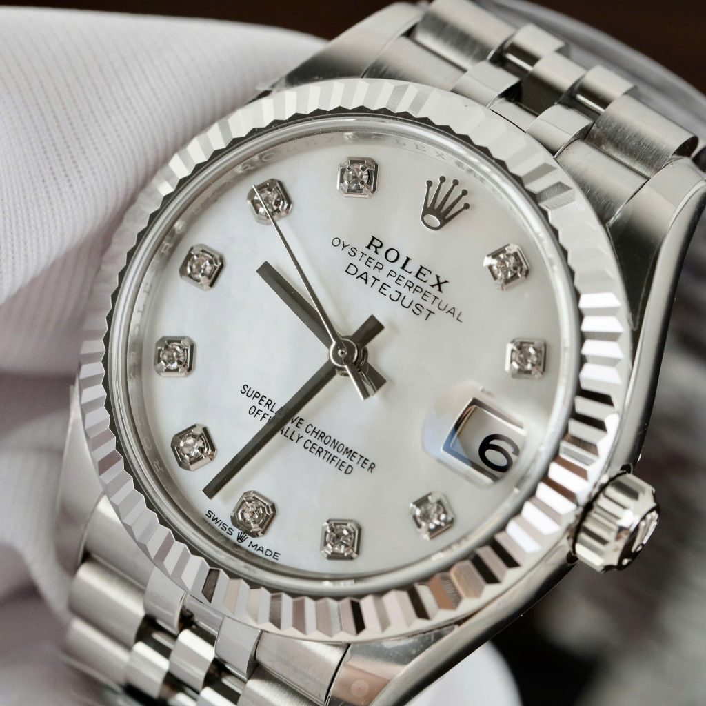 Đồng hồ Rolex DateJust Nữ Replica 11 Mặt Xà Cừ Dây Jubilee Nhà Máy THB 31mm