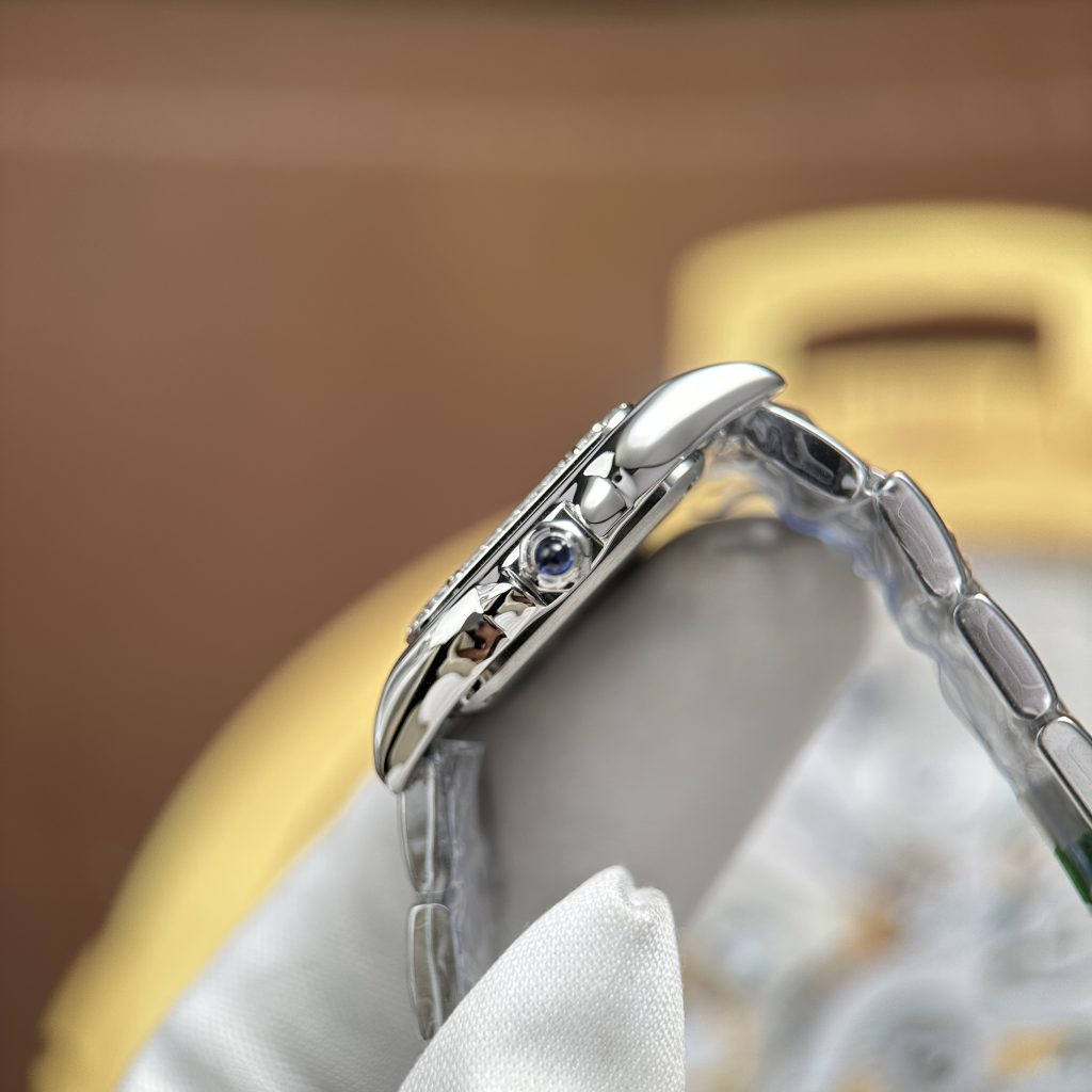 Đồng hồ nữ Cartier Panthere Small Model Rep 11 Mặt Xanh Dương Viền Đính Đá CZ 23x30mm