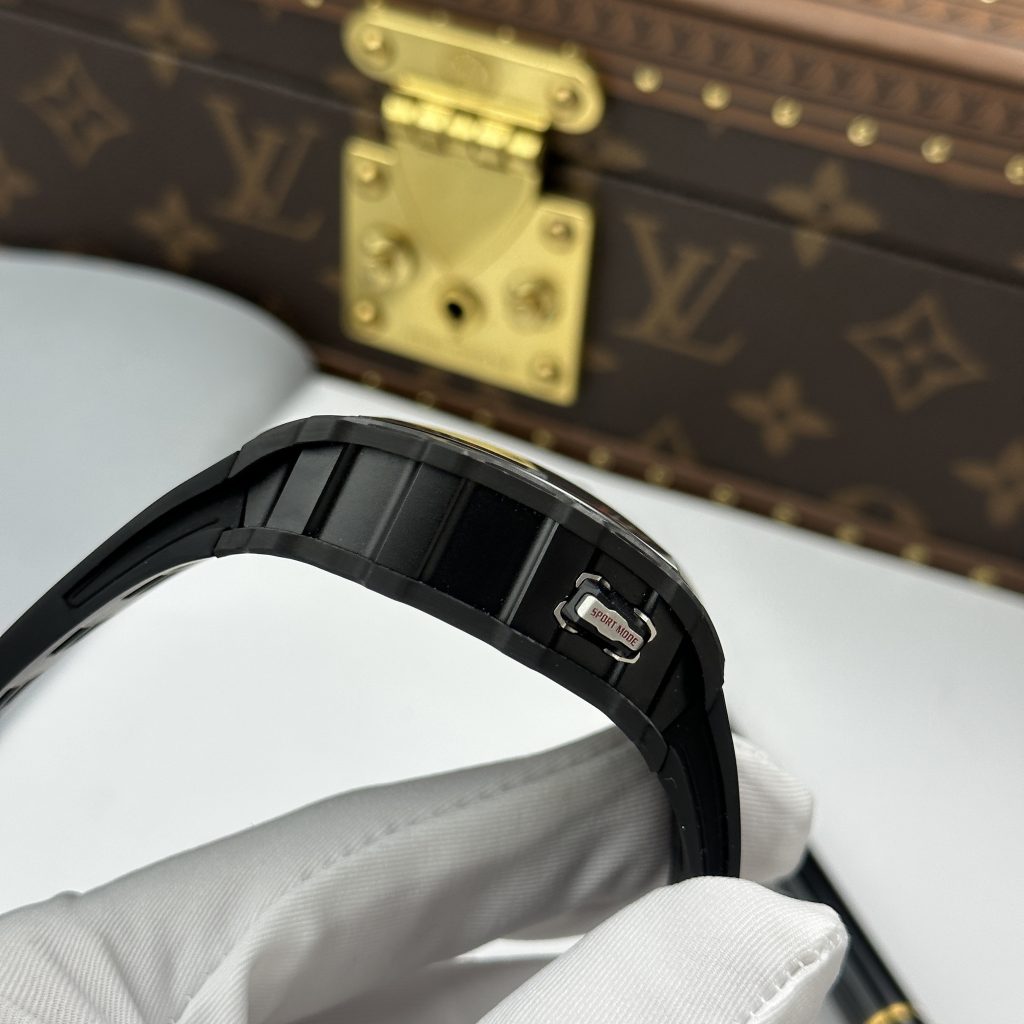 Đồng Hồ Richard Mille Replica 11 RM 35-03 Rafael Nadal Vỏ Carbon TPT Màu Đen 43.2x50mm