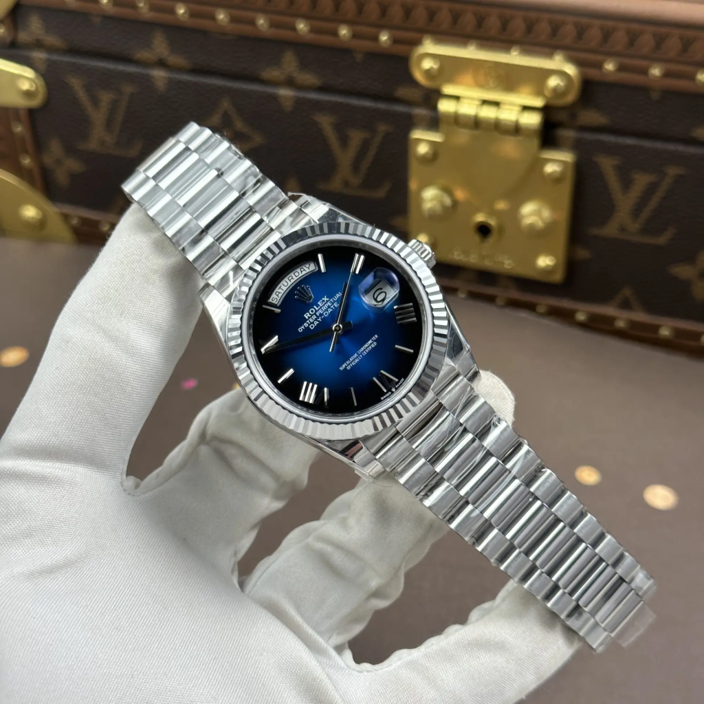 Ultimate Guide to Buying a Rolex Replica Watch in 2026 Mon Luxury (3)