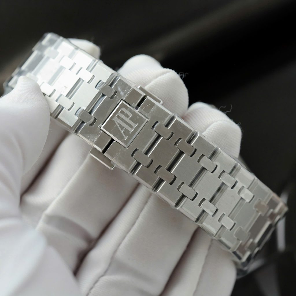 Đồng Hồ Audemars Piguet 26574 Replica Luxury Mặt Cá Hồi Dây Kim Loại Nhà Máy BBS 41mm