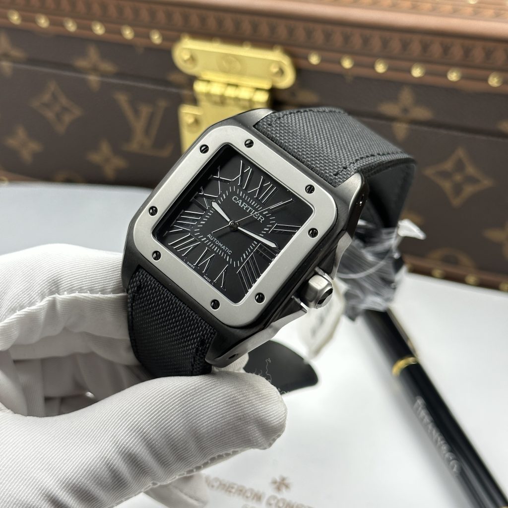 Đồng Hồ Cartier Santos 100 XL Replica 11 Vỏ Mạ ADLC Mặt Đen Viền Xám 41x51mm
