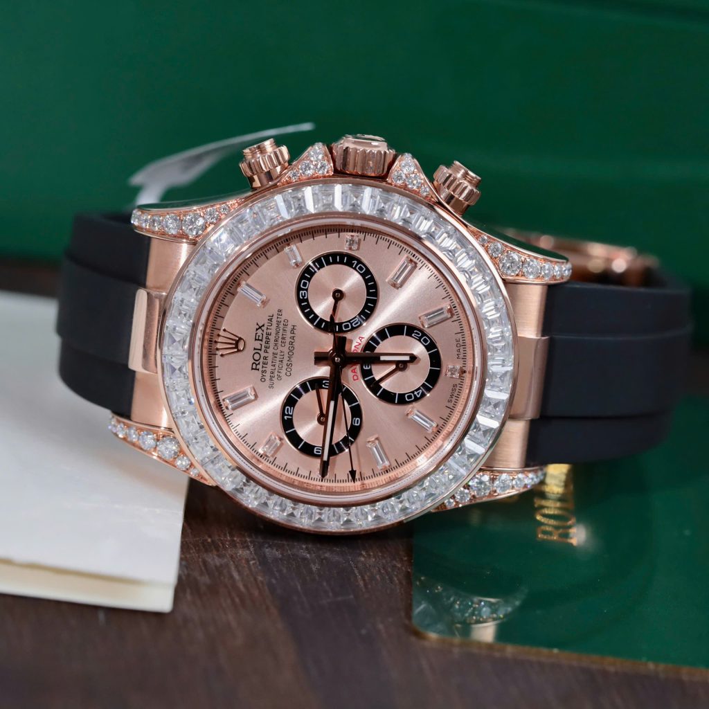 Đồng Hồ Rolex Daytona 126535TBR Chế Tác Bọc Vàng Đính Kim Cương Moissanite Baguette 40mm