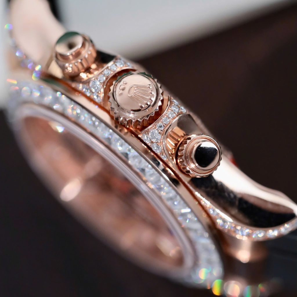 Đồng Hồ Rolex Daytona 126535TBR Chế Tác Bọc Vàng Đính Kim Cương Moissanite Baguette 40mm