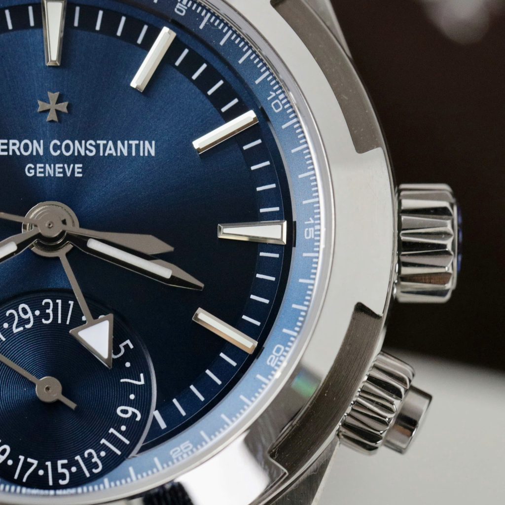 Đồng Hồ Vacheron Constantin Overseas Dual Time 7900V Replica 11 Xanh Blue Nhà Máy PZ 41mm